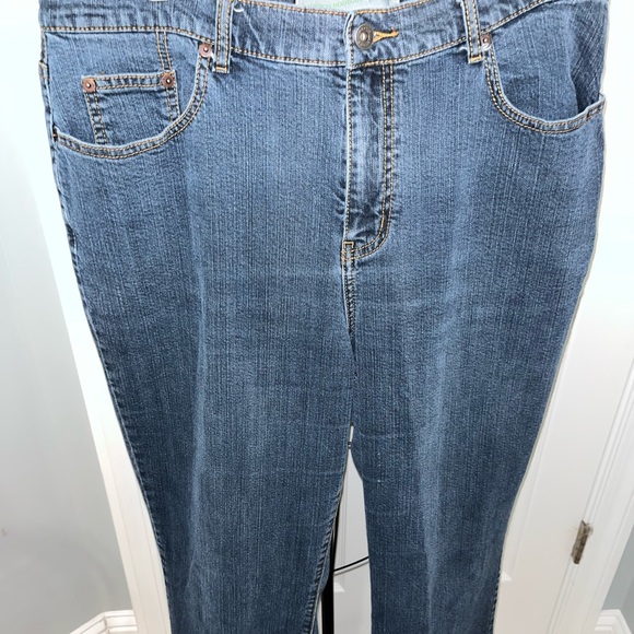 Venezia stretch bootcut jeans size 18. 2 pair. - Picture 2 of 3